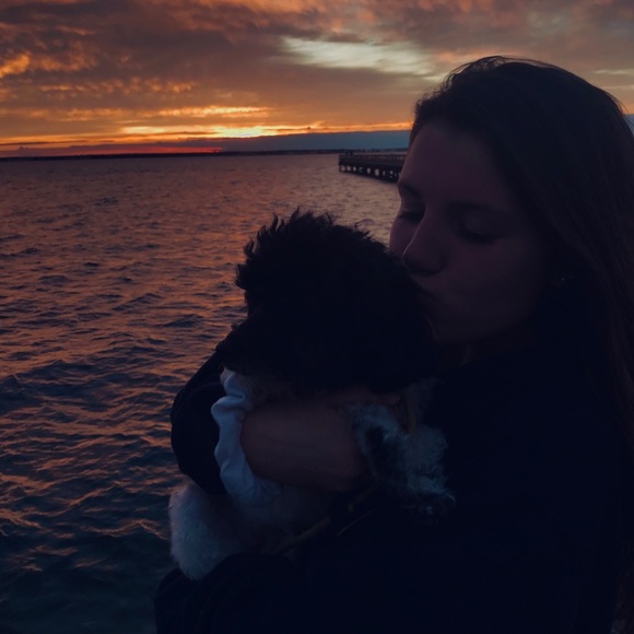 Meet your Posher, Cassie - Picture 1 of 1